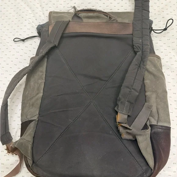 Billykirk Waxed Canvas & Leather Standard Issue Backpack - Made in the USA - Picture 2 of 4